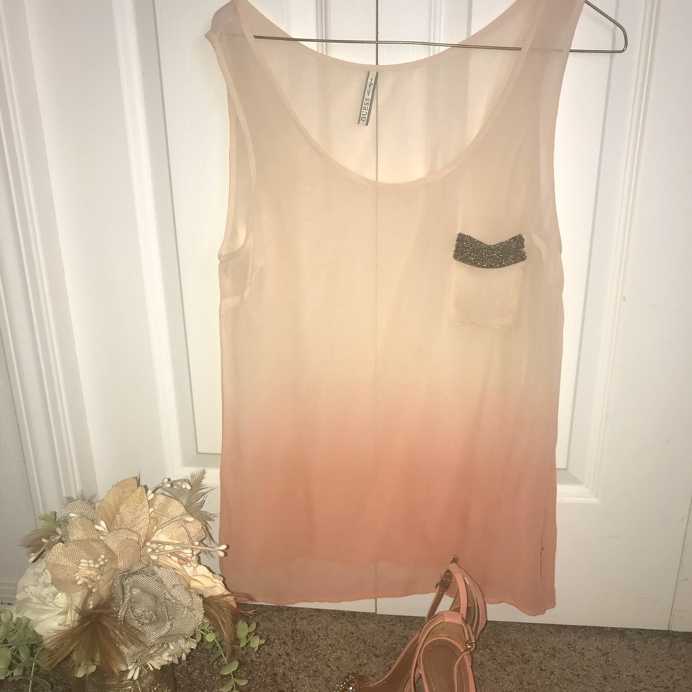 ✨🍑 GUESS✨Gorgeous peach ombré top